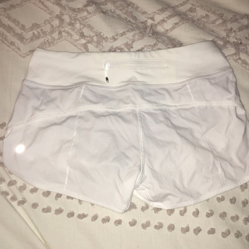NWOT Lululemon Speed Short White Size 4